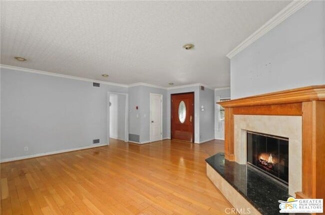 Foto del edificio - 2606 N Olive Ln