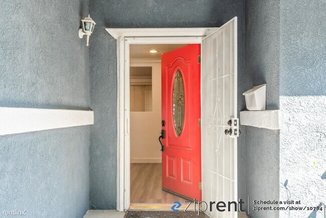 Foto del edificio - 3 br, 1 bath House - 2746 Broadmoor Avenue...