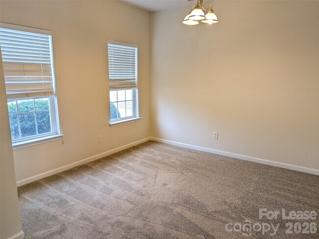 Foto del edificio - 11108 Aprilia Ln