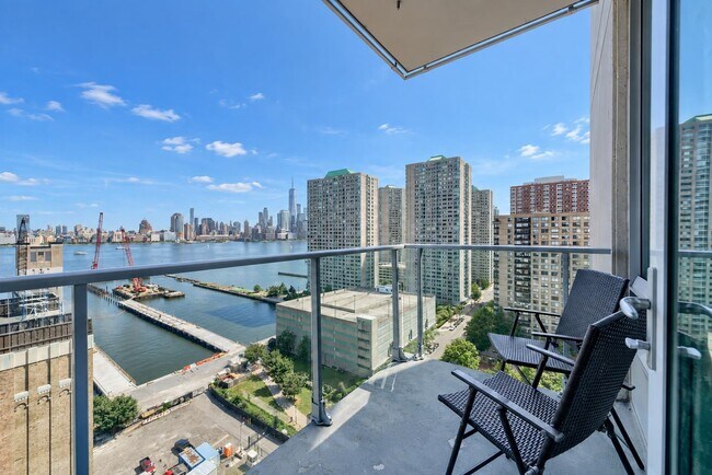 Foto del edificio - 20 Newport Pkwy