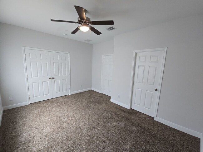 Building Photo - 8235 Locksley Rd