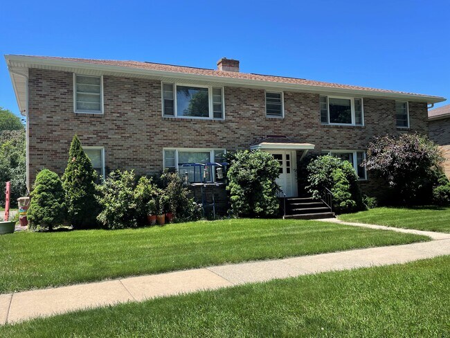 406 Pawling St Fourplex - 406 Pawling St