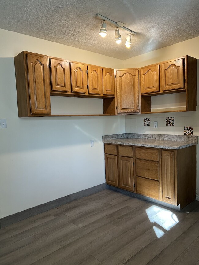 Building Photo - 5003 Brisebois Dr NW