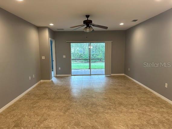 Foto del edificio - 4266 Dutchess Park Rd
