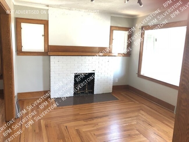 Foto del edificio - 613 E 3rd St
