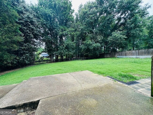 Building Photo - 1900 Rocksram Dr