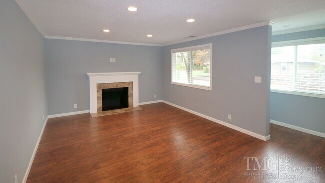 Foto del edificio - 3BD 2000+ Sq Ft Ranch on a Huge Lot!  Beau...