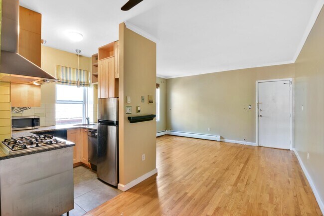 Foto del edificio - 831 Clinton St