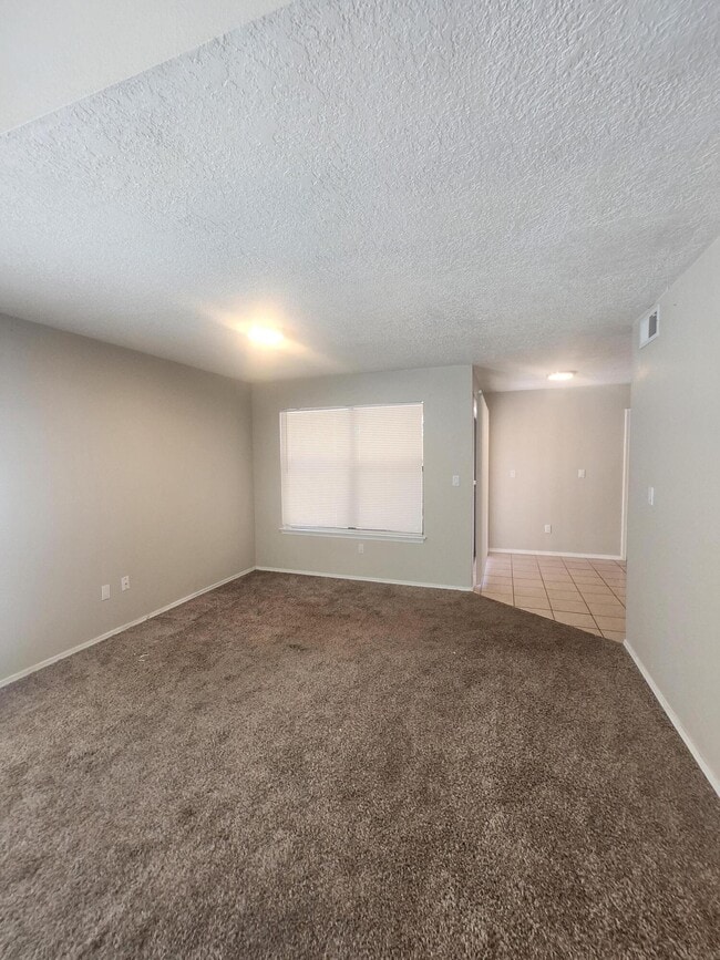 Foto del edificio - 7720 Ranchwood Dr NW