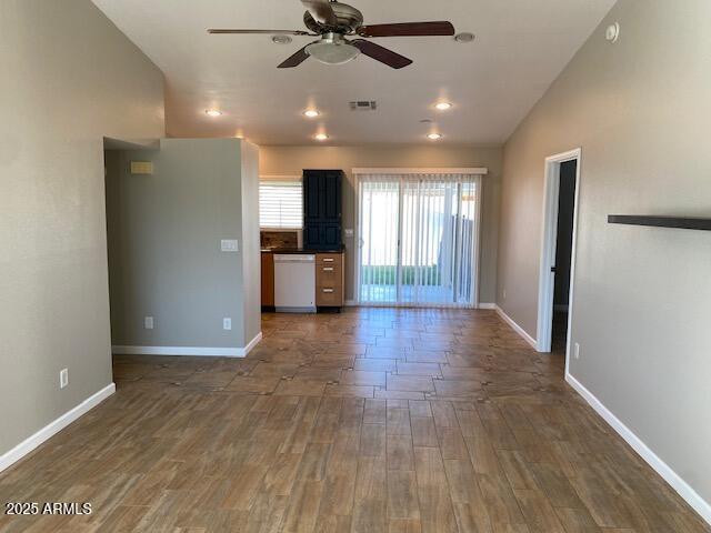 Foto del edificio - 9342 W Mission Ln