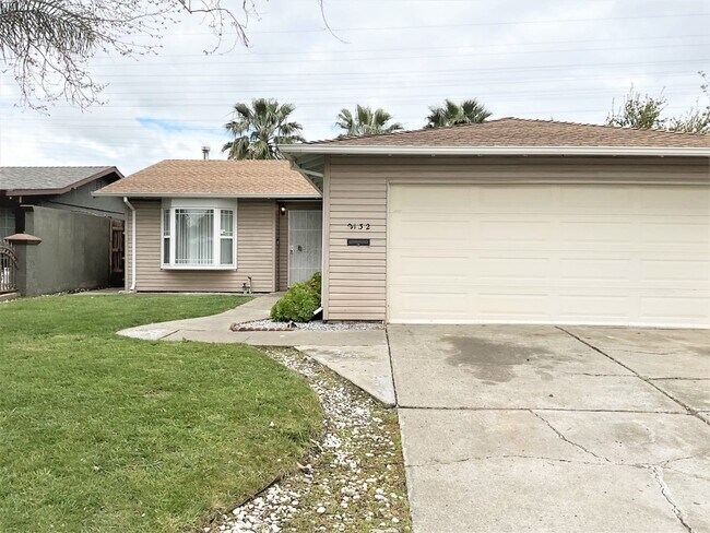 Building Photo - 2132 Dover Way