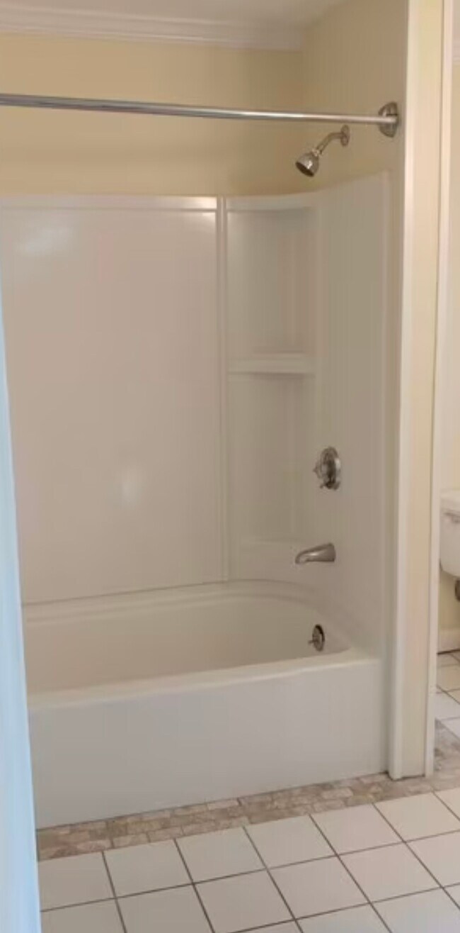 Foto del edificio - 226 Massasoit Rd