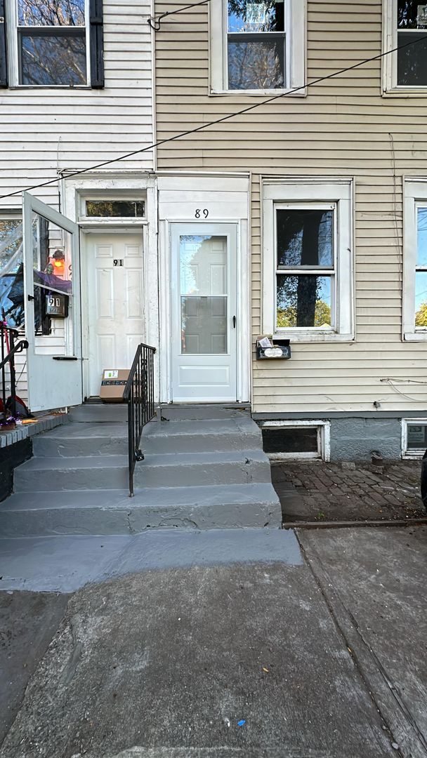 Foto del edificio - 89 Poplar St