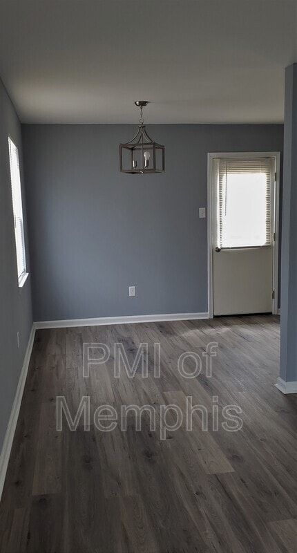 Building Photo - 345 Washburn Dr