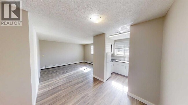 Photo du bâtiment - 10802-10899 99 St