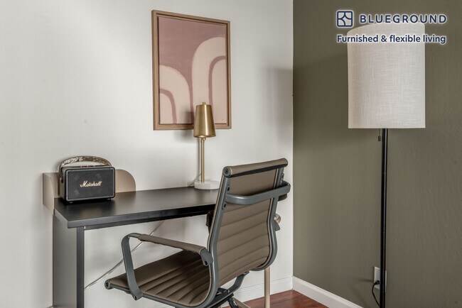 Foto del edificio - 837 Cowper St