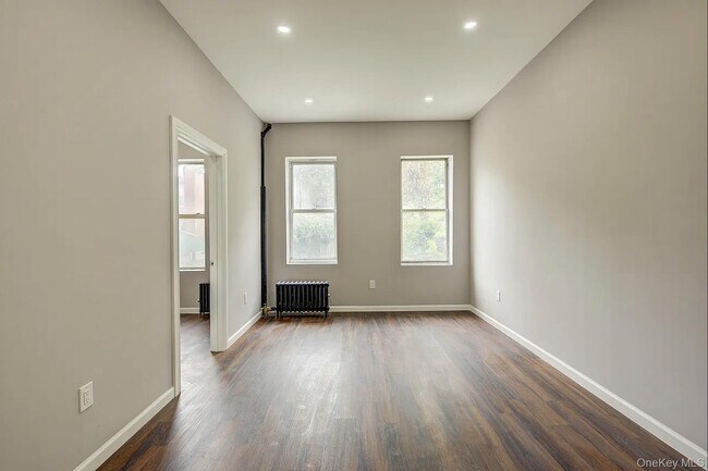 Foto del edificio - 576 Essex St