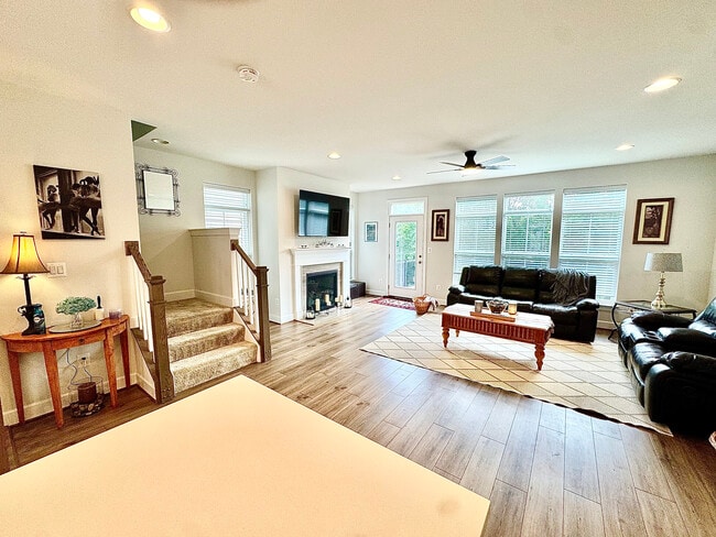 Great Room - 5205 Ridgeview Retreat Dr