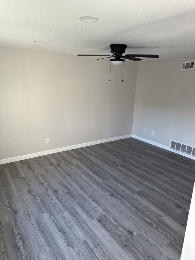 Building Photo - 2255 Cahuilla St