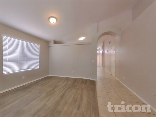 Building Photo - 8363 W Audrey Ln