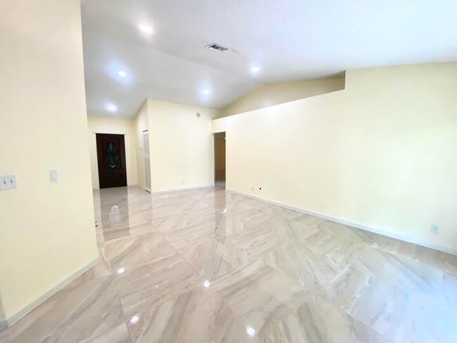 Photo - 5314 Blueberry Hill Ave House