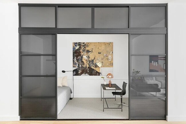 Foto del edificio - 420 W 25th St