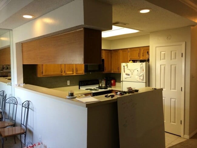 Foto del edificio - 915 W 23rd St