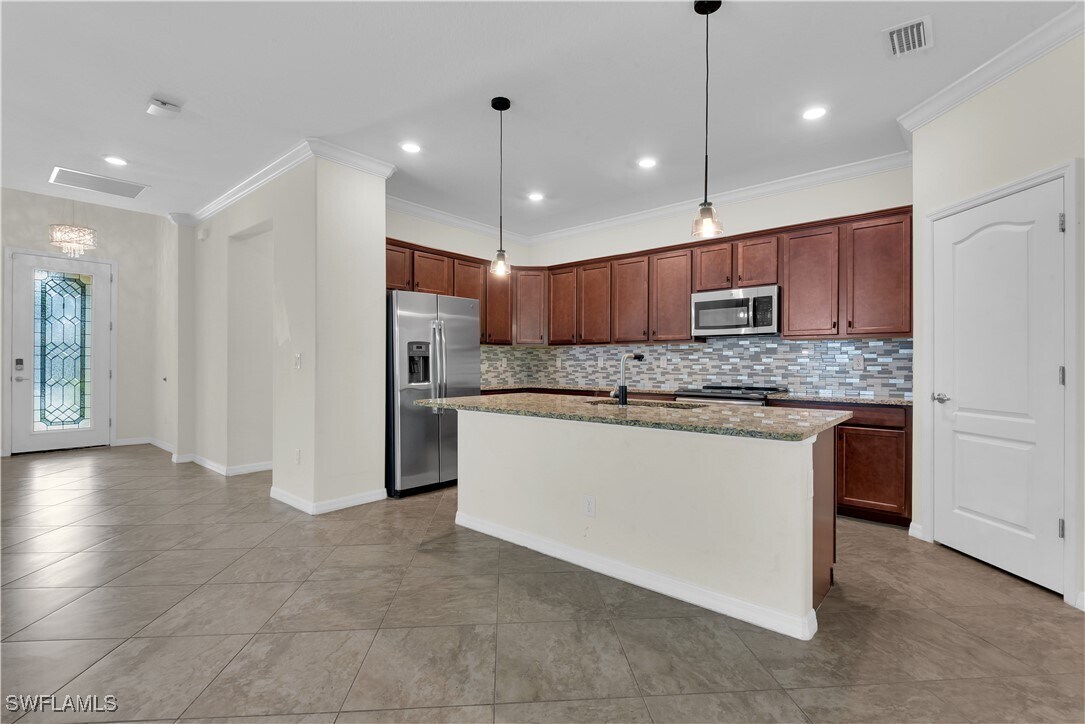 Foto principal - 9204 Woodhurst Dr