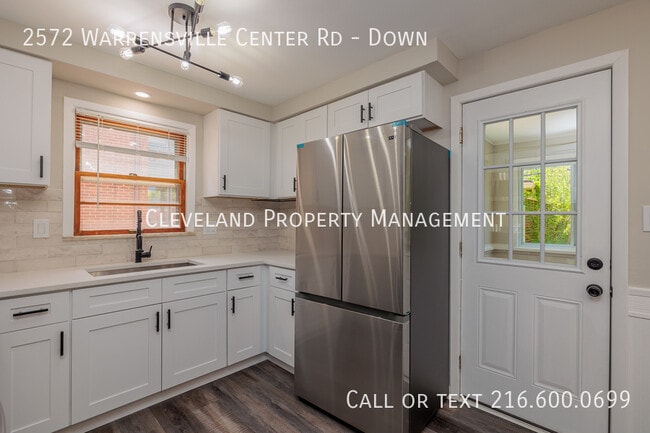 Foto del edificio - 2572 Warrensville Center Rd