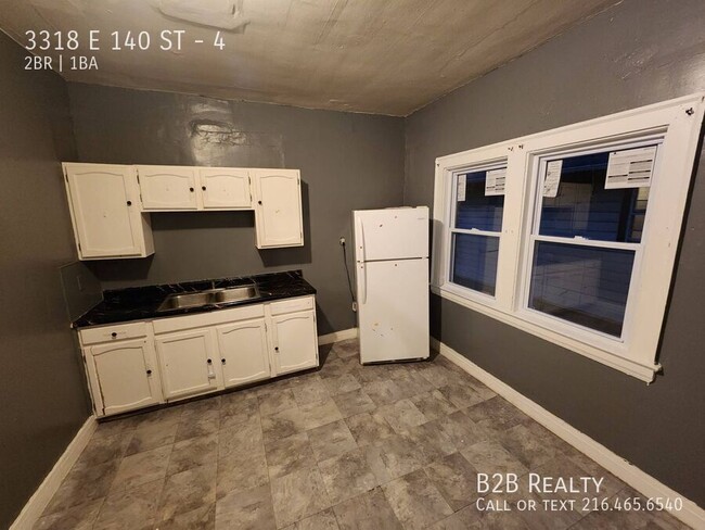 Building Photo - 3318 E 140th St