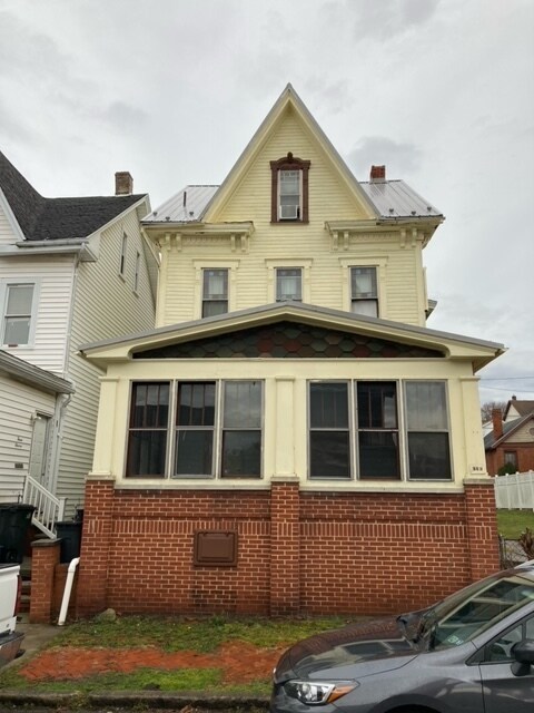 Primary Photo - 313 4th Ave