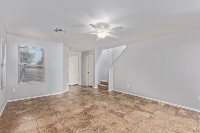 Foto del edificio - Amazing 3 Bedroom Home in Great Queen Cree...