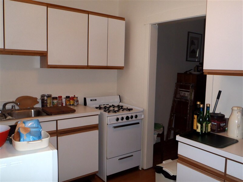 Building Photo - 4241 N Hermitage Ave