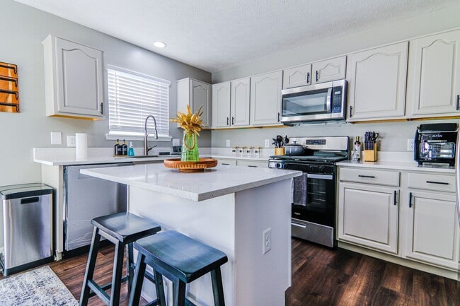 Foto del edificio - Fort Harrison State Park 4Bed Spacious Retreat