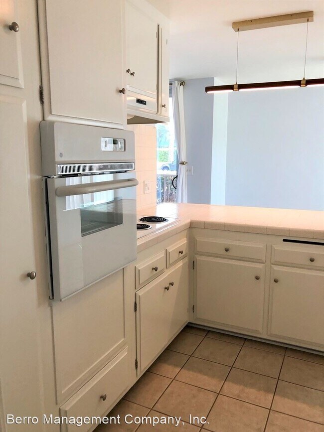 Building Photo - 2 br, 2 bath House - 333 JUNIPERO AVE #1A