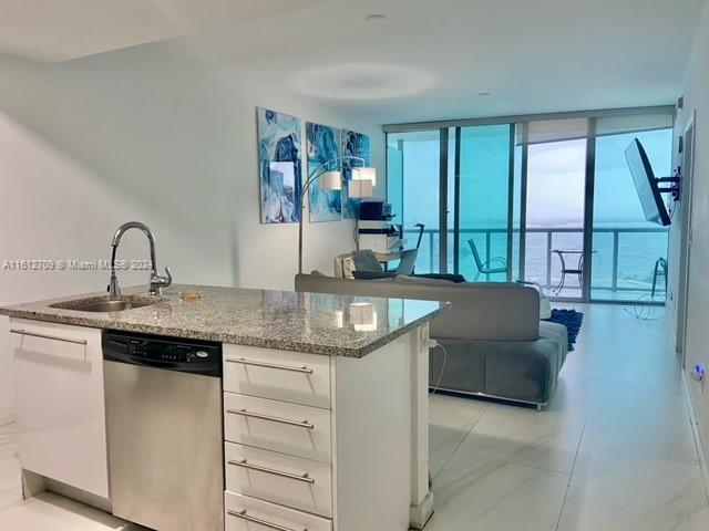 Building Photo - 888 Biscayne Blvd