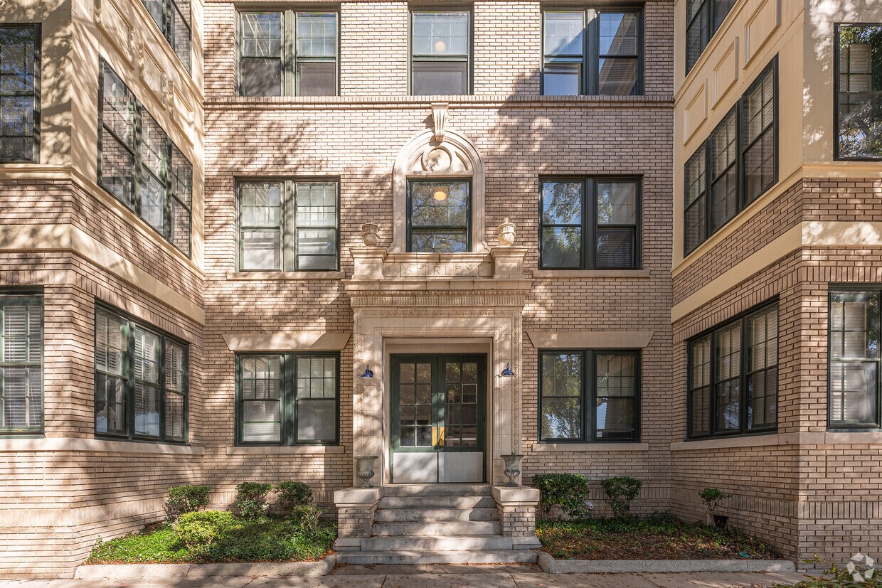 Cobb House Apartments in Augusta, GA