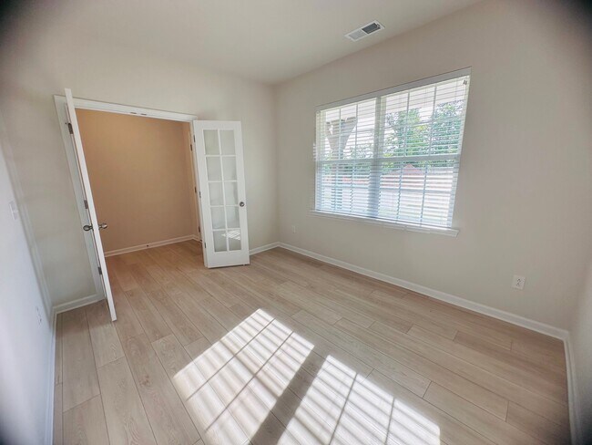 Building Photo - 214 Hamptons Cove Rd