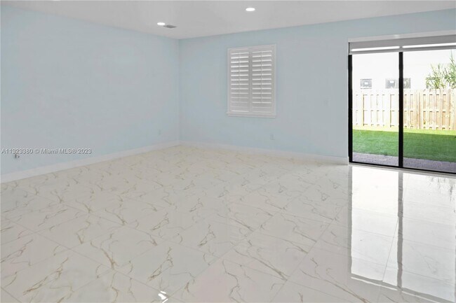 Foto del edificio - 14503 SW 24th Ter