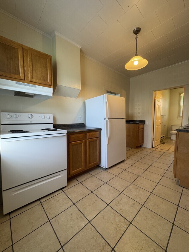Primary Photo - 503 S Logan Ave