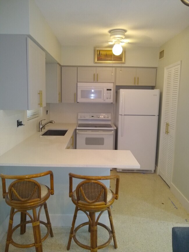 Kitchen - 2238 Adams St