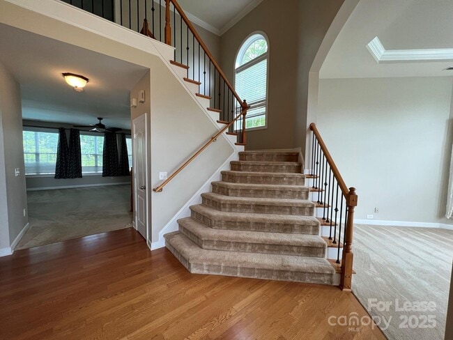 Building Photo - 9720 Royal Colony Dr