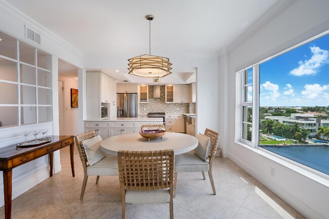 Building Photo - 400 Seasage Dr