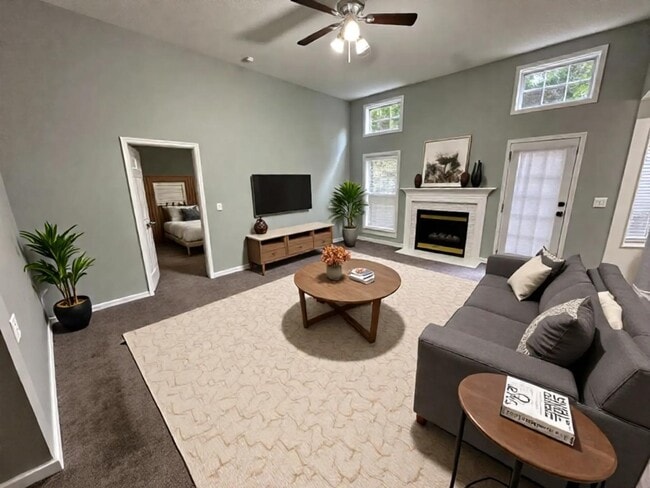 Building Photo - 4300 Mantua Way