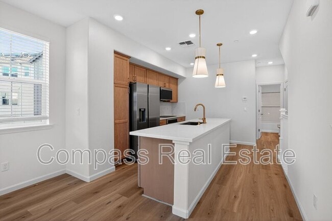 Photo - 21061 Story St Townhome