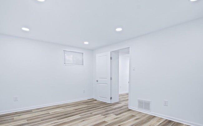 Building Photo - 5606 Elberton Pl