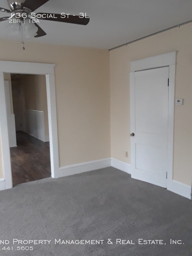 Building Photo - 136 Social St