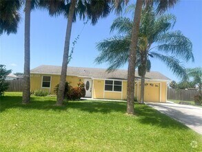 Building Photo - 1573 SW Lexington Dr