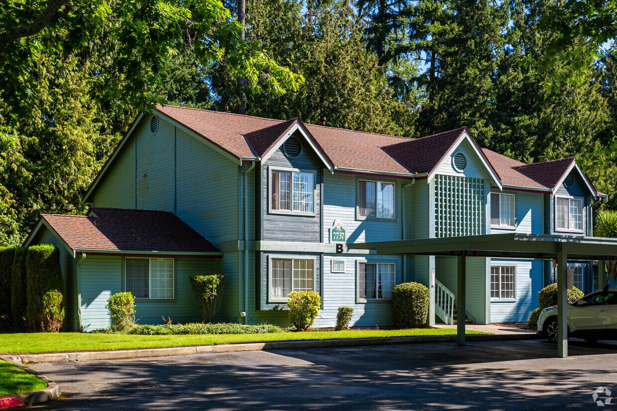 The Vineyards Apartments in Bremerton, WA