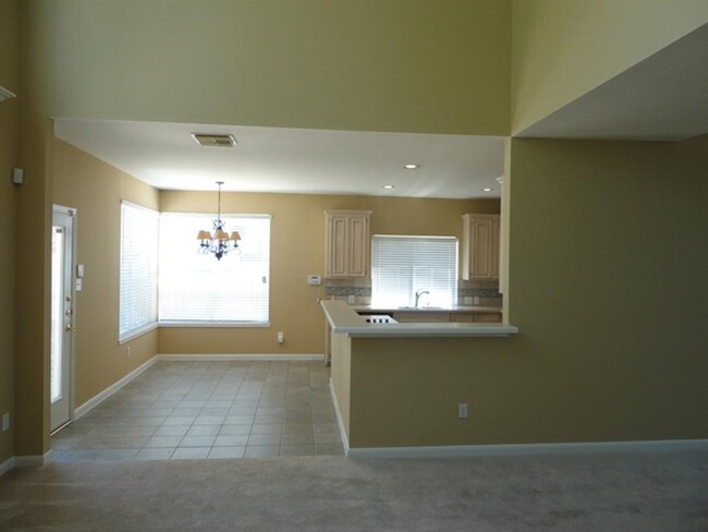 Building Photo - 3415 Woodbine Pl
